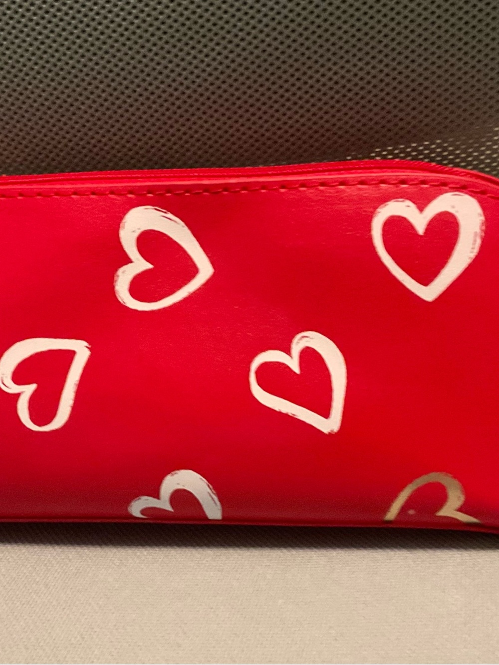 Kate Spade Red Brush Heart Zip Pouch Pencil Case New - Picture 2 of 5